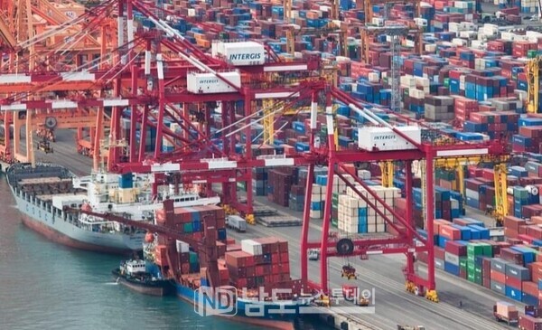 광양항 컨테이너부두 임대료 4년간 동결